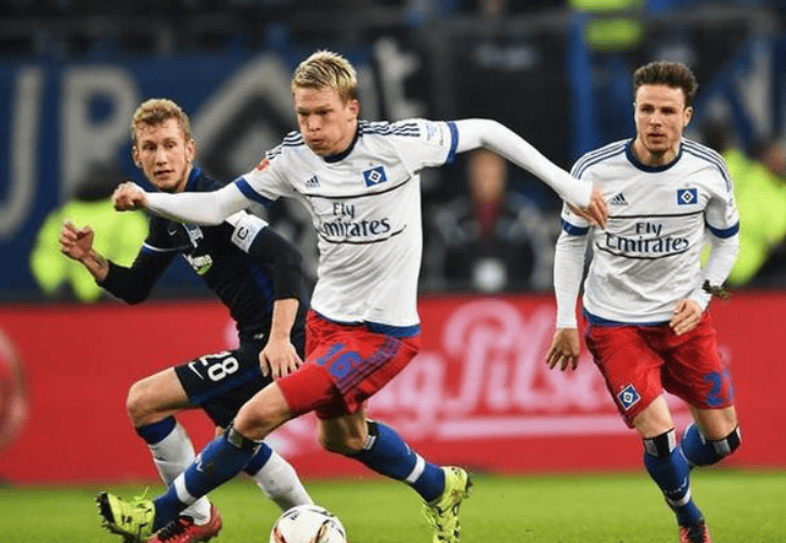 Jinnianhui- 皇家社会迎德国杯关键赛，赛前队长鼓劲，引发热议，球探报告显示潜力