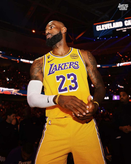 金年会-包含詹姆斯赛事官方发布势不可挡新规，加拿大队争议不断！的词条